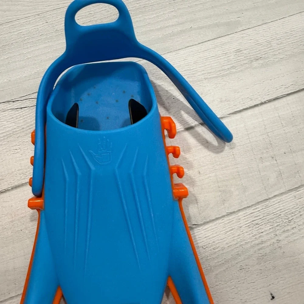 Body Glove adjustable snorkeling fins youth large/xl shoes size 1-4